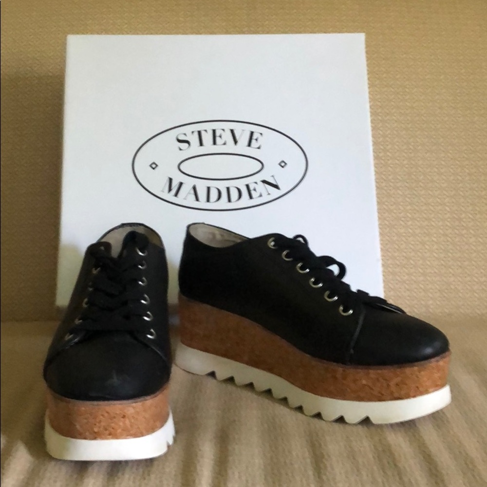 Steve Madden leather hight platform sneaker